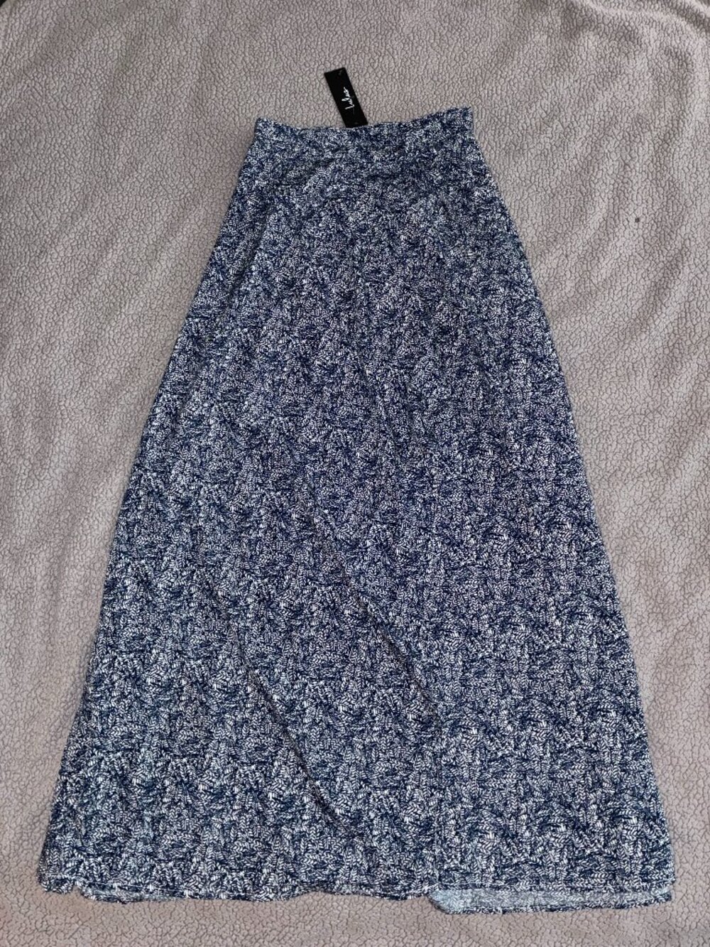 Lulus NWT Blue White Floral Print Maxi Skirt Size S